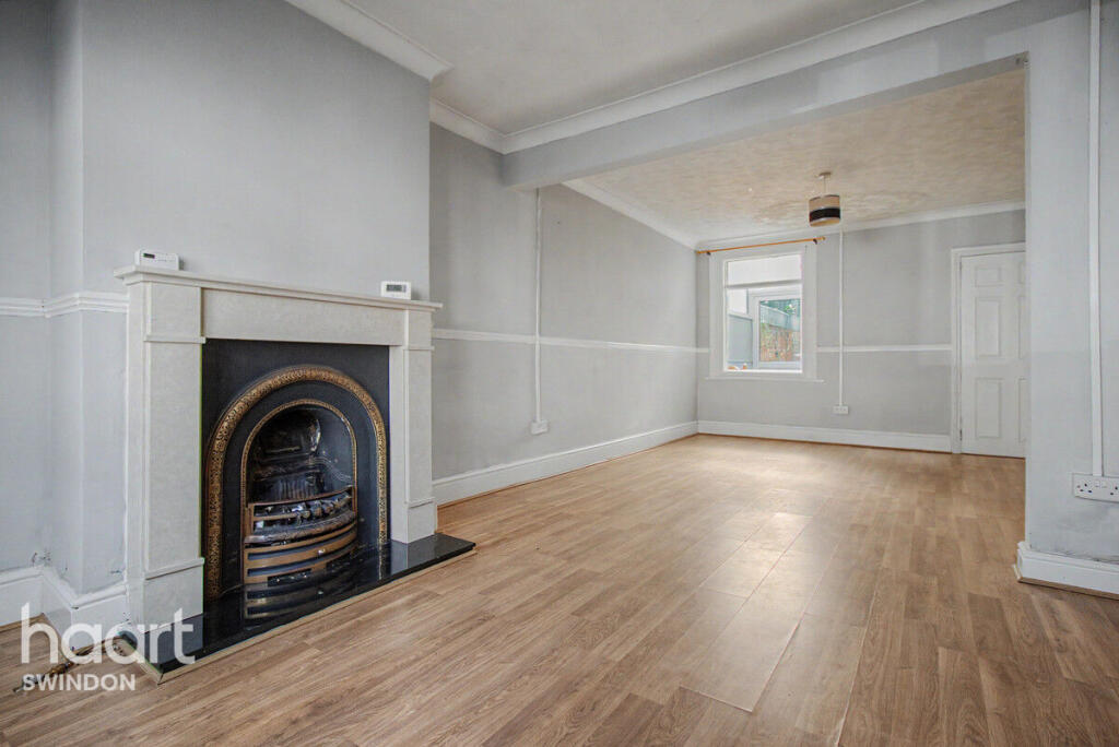 House in Swindon - View 5