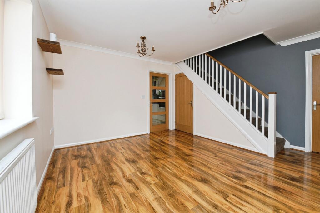 House in Rochford, Rayleigh - View 3
