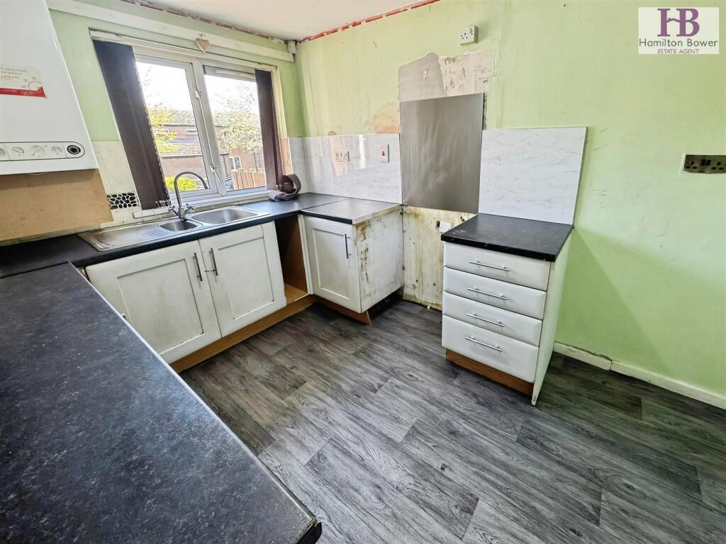 Bankholme Court, Bradford photo 5