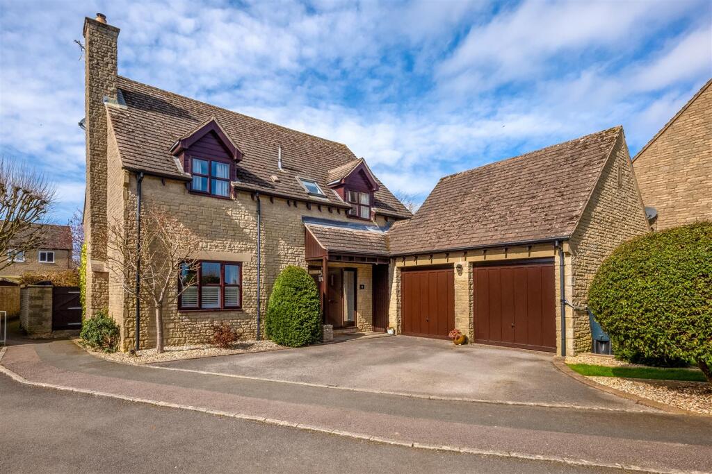 Main image of property: Harolds Close, Leafield