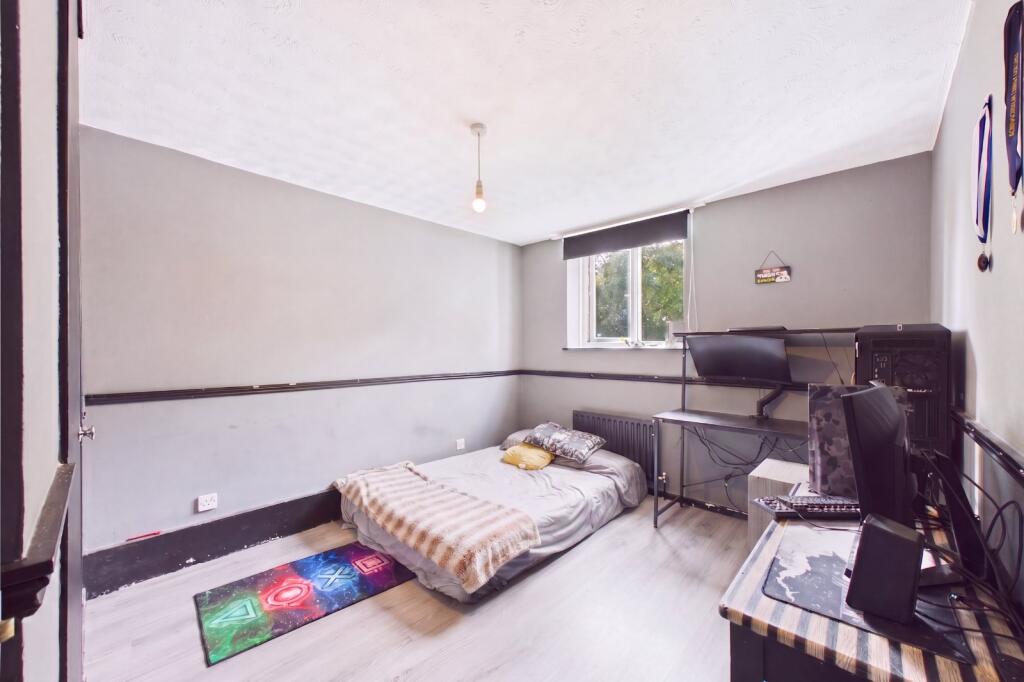 House in Guildford - More