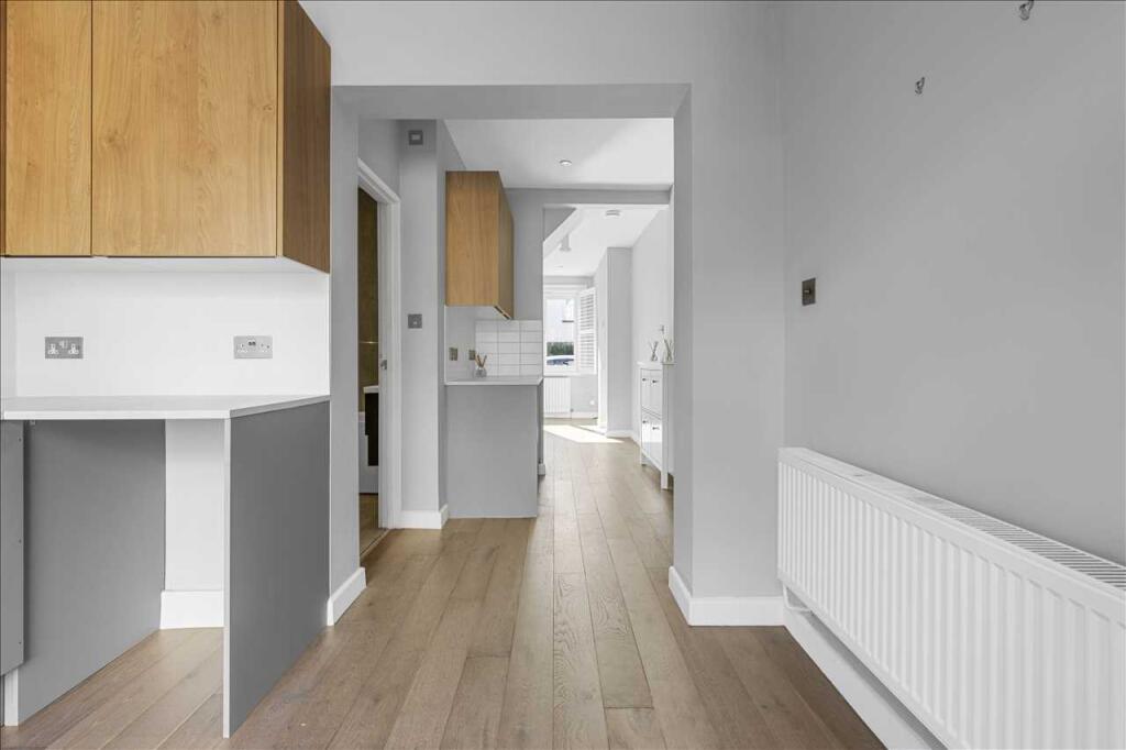 House in London, Upper Tooting, Furzedown - View 4