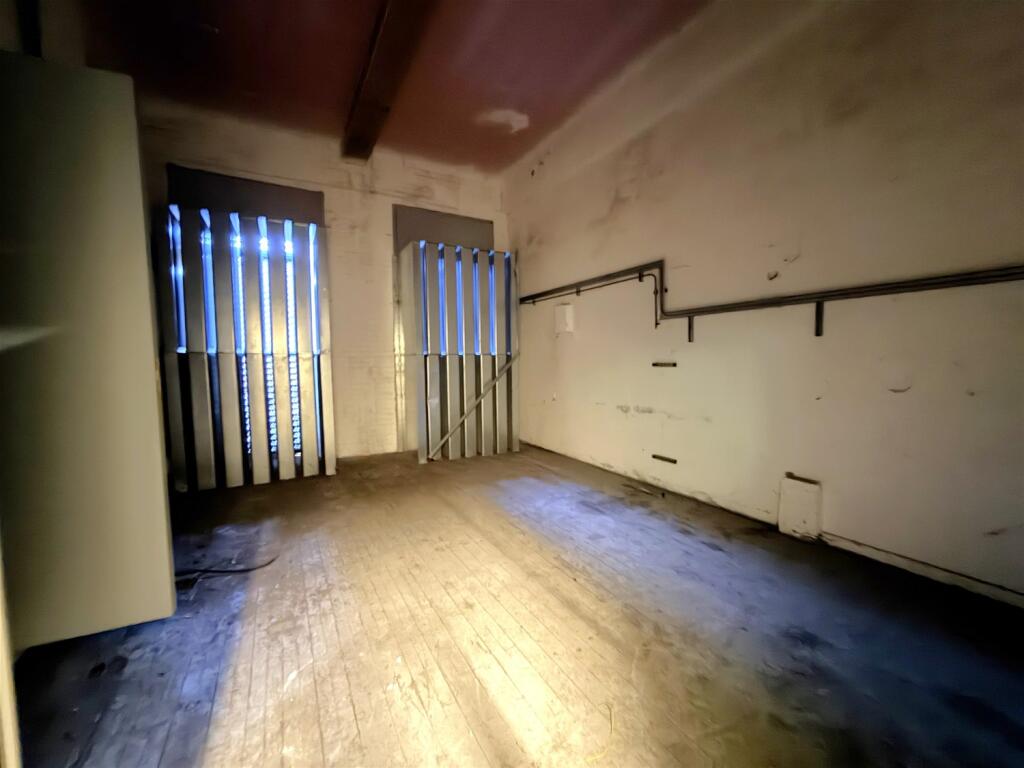 Additional image 8 of Retail, West Yorkshire