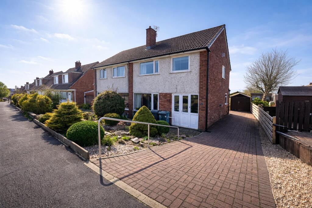 Main image of property: Cotswold Avenue, Shipley