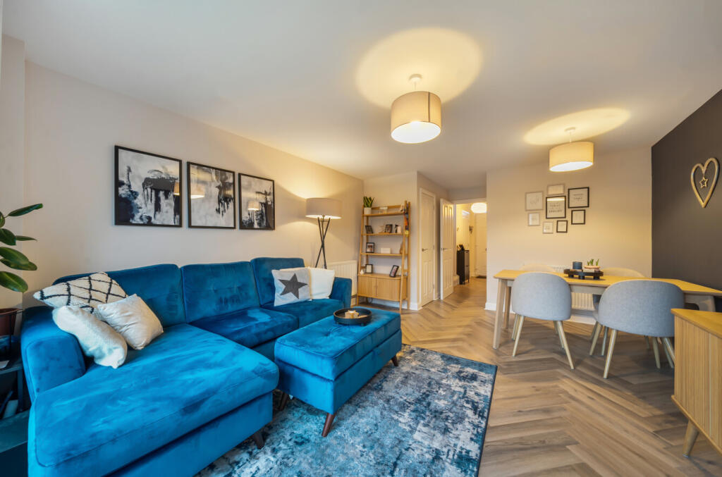 Pear Avenue, Adel, Leeds, LS16 photo 4