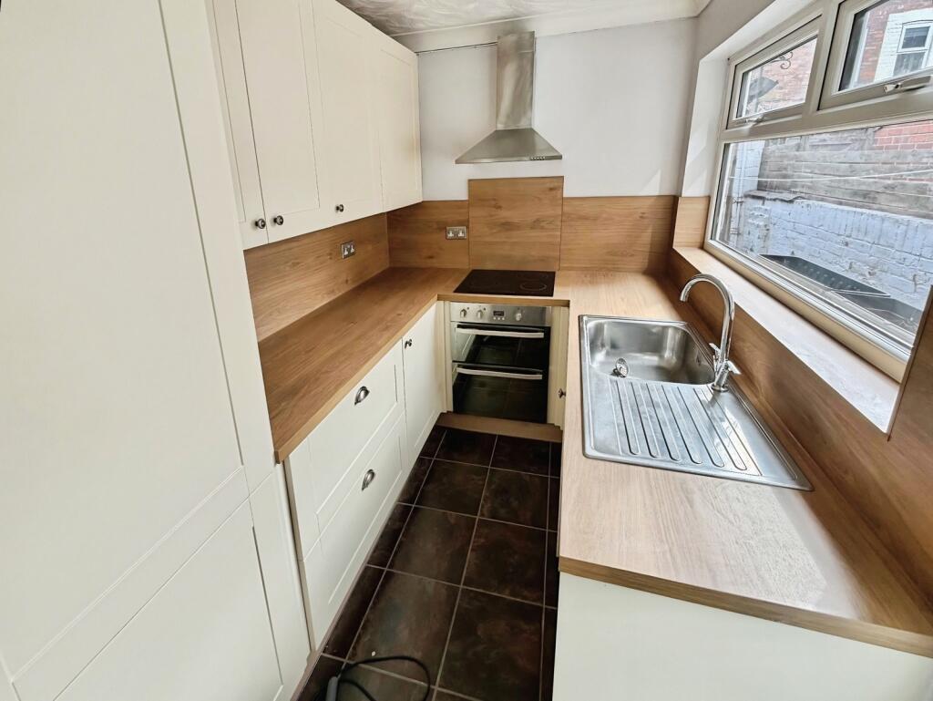House in Doncaster - View 3