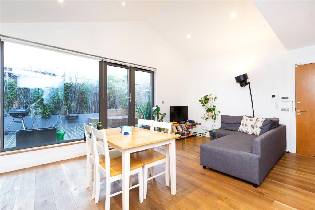 Main image of property: Liverpool Road, Angel, Islington, London, N1