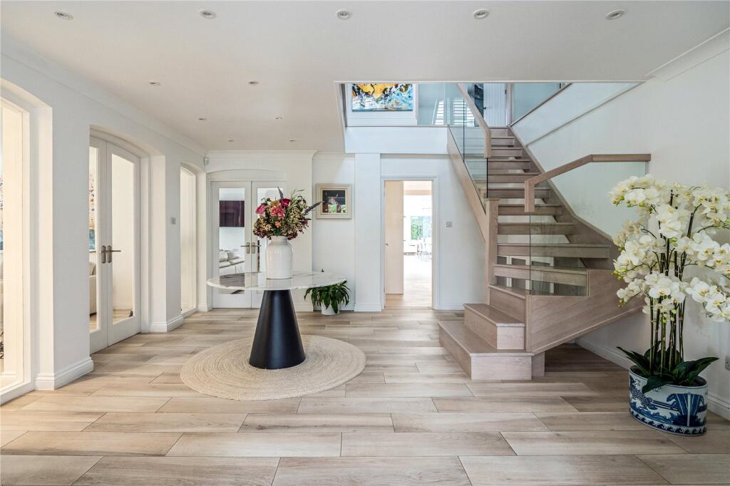 House in Stockport - View 4