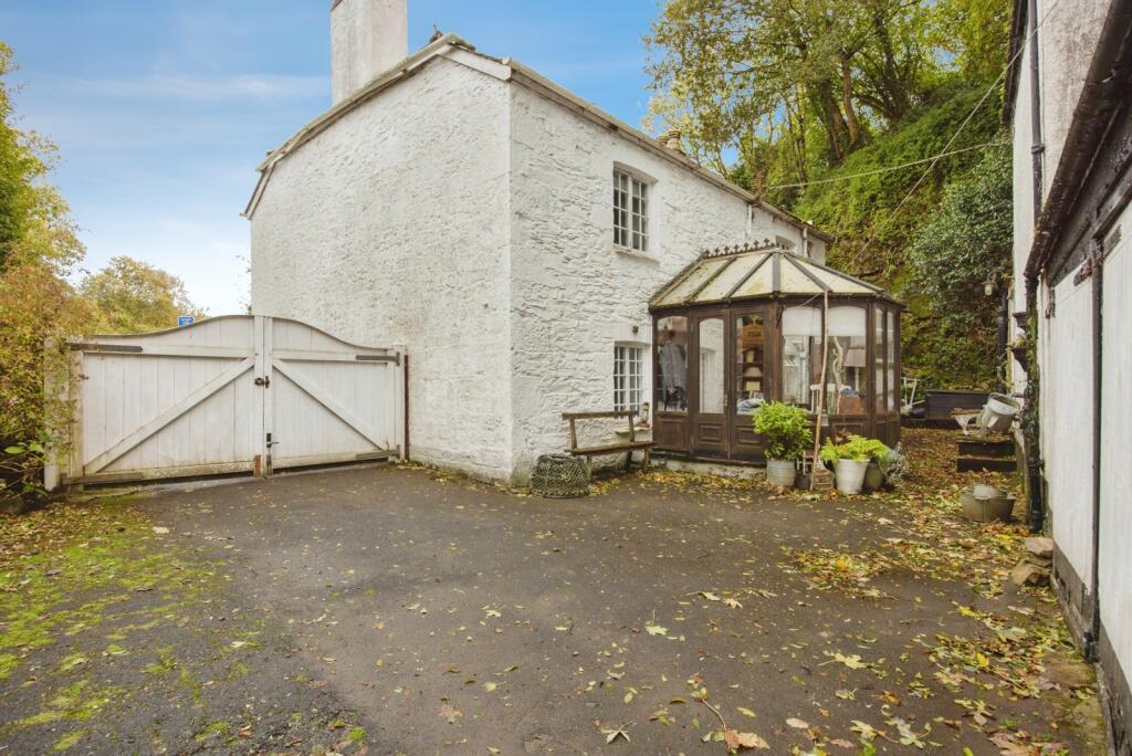 House in Plymouth - View 2