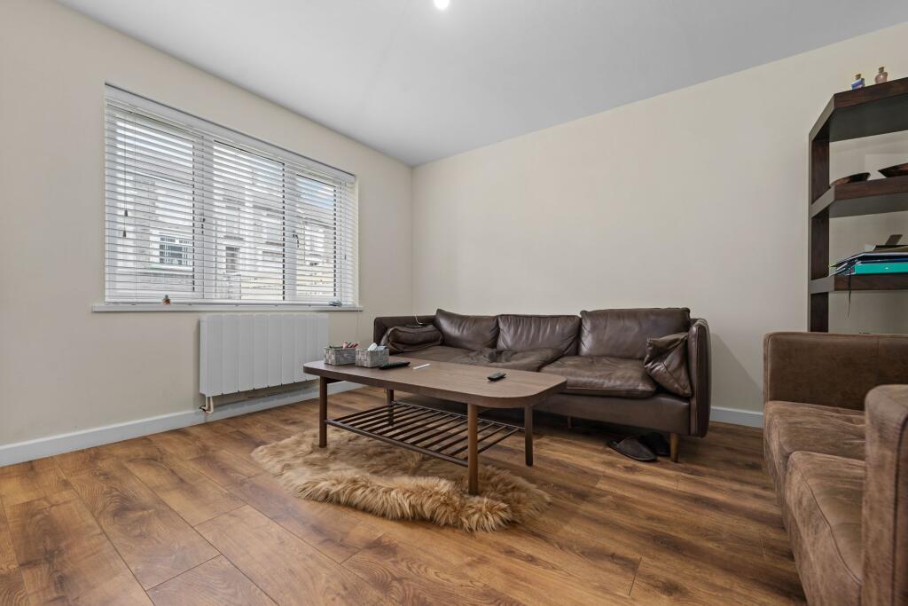 Clarence Street Mountain Ash CF45 3BD photo 2