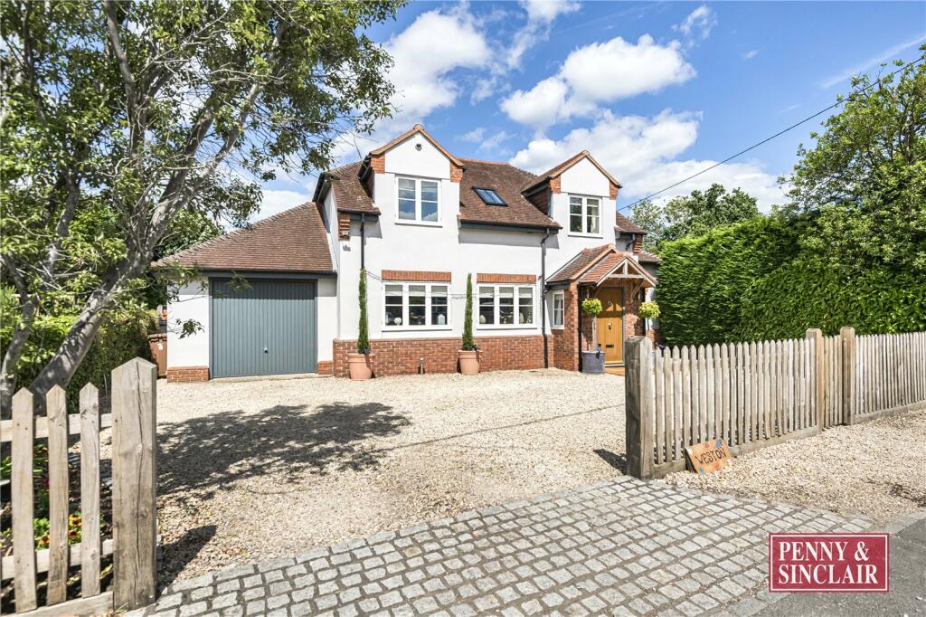 Main image of property: Gallowstree Common, RG4 9DP
