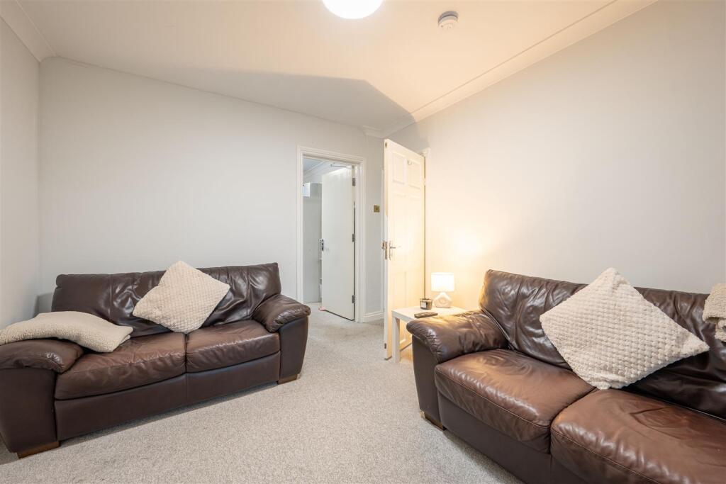 Braemar Road, Leamington Spa photo 4