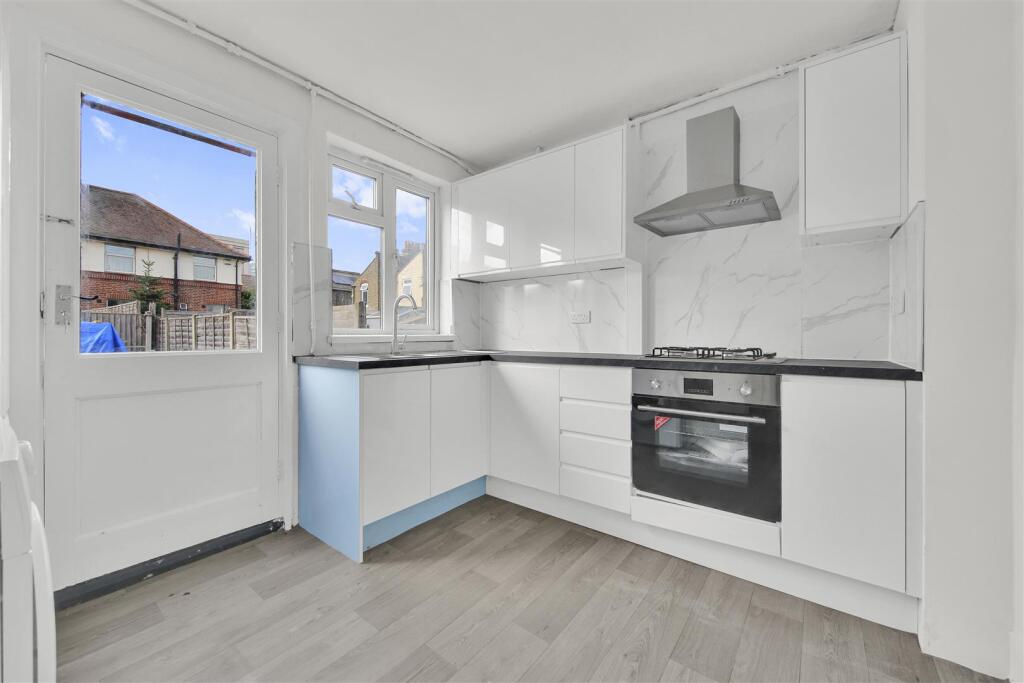 House in London - View 4