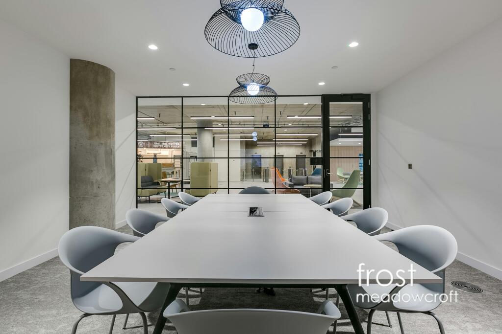 The White Building 11 Evesham Street W11 meeting room.jpg