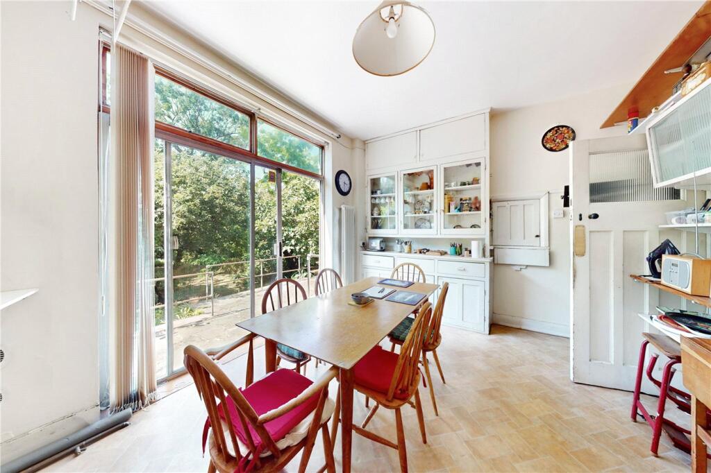 House in London, Muswell Hill - View 4
