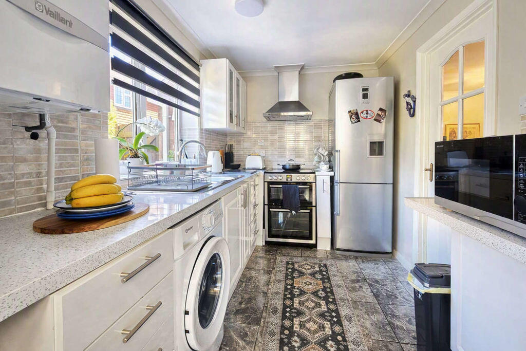 House in Fareham, Stubbington - View 5