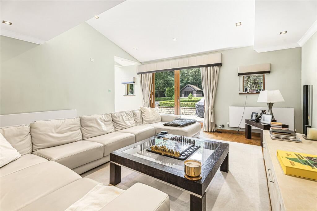 Additional image 10 of Park Street Lane, Park Street, St. Albans, Hertfordshire, AL2