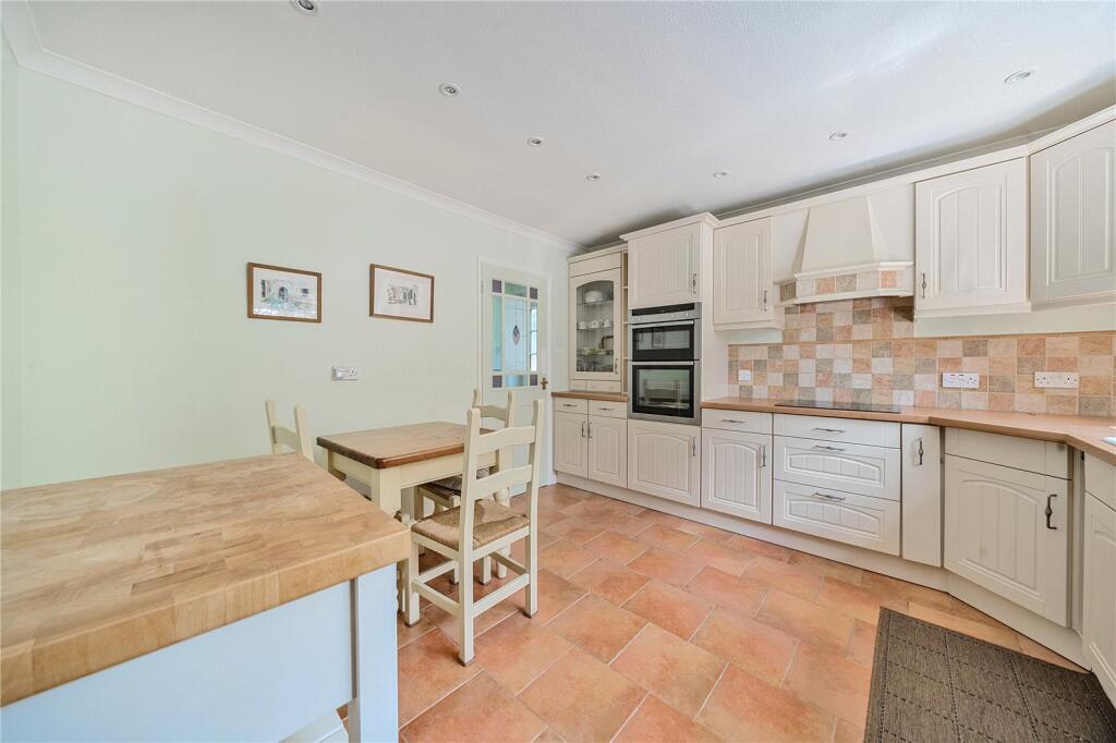 Church Street, Henstridge, Templecombe, Somerset, BA8 photo 4