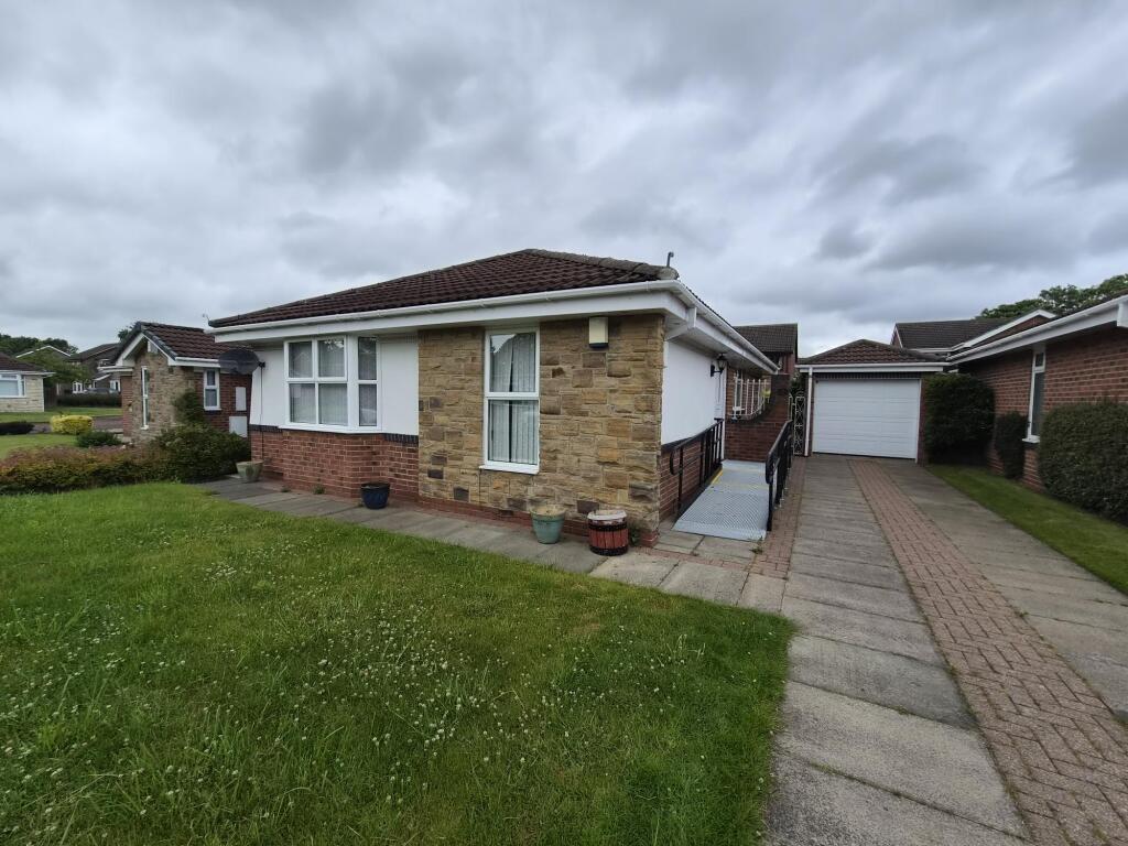Main image of property: Moss Close, Newcastle upon Tyne, NE15