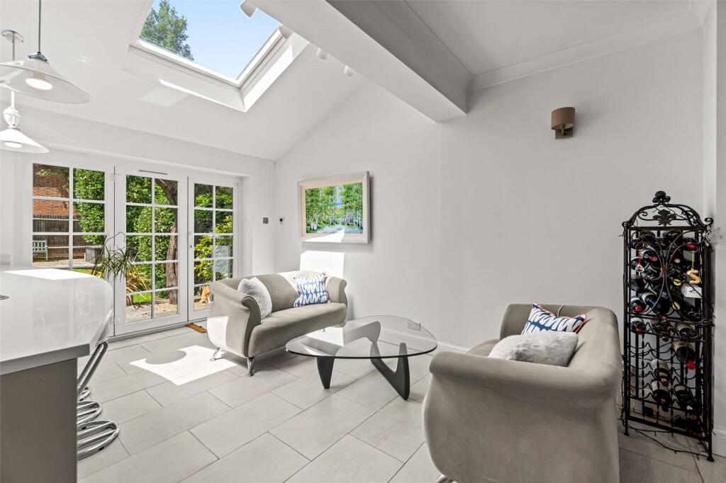 House in London - View 3