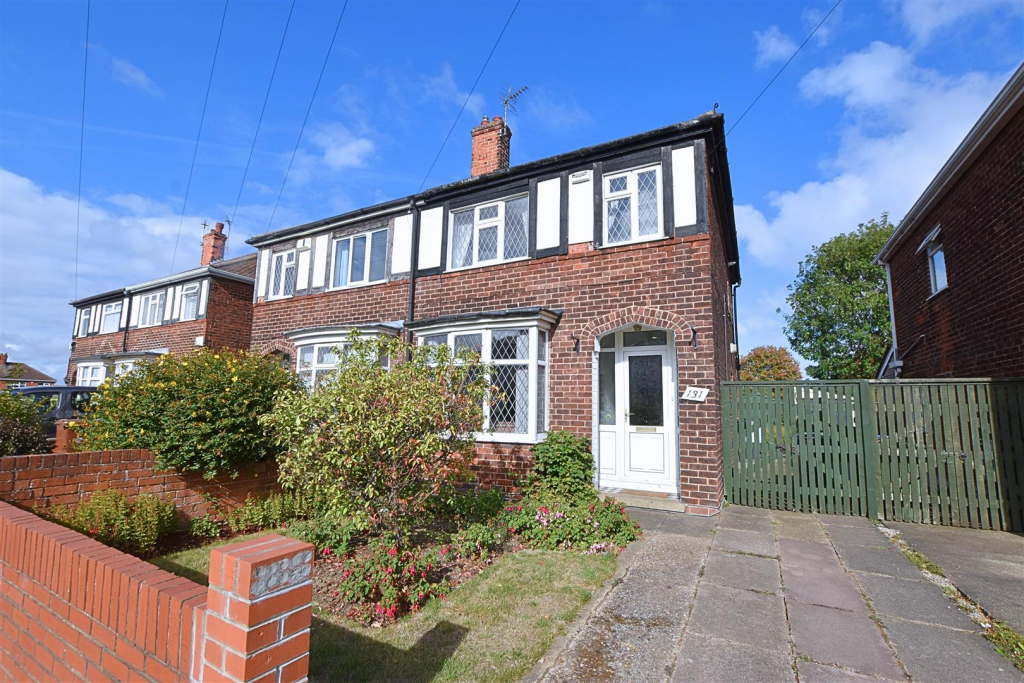 Main image of property: Chelmsford Avenue, Grimsby