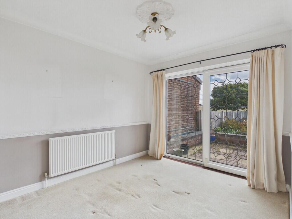 House in Rotherham, Whiston - View 4
