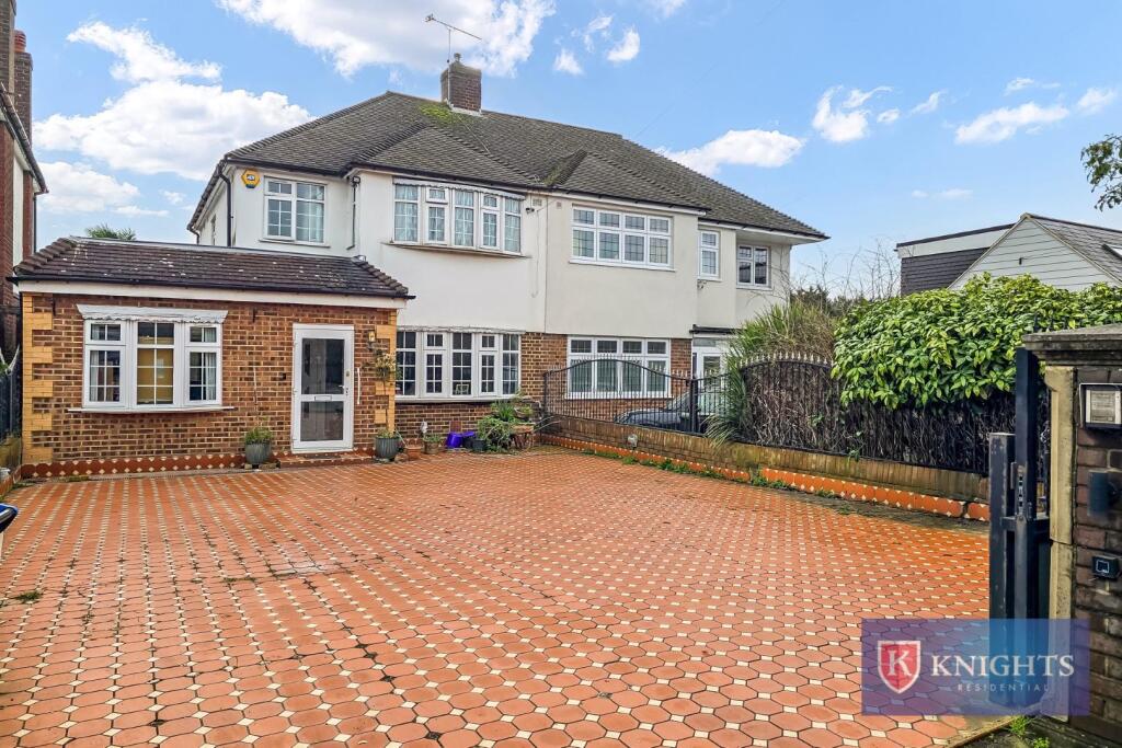 Main image of property: Sewardstone Road, Waltham Abbey, EN9