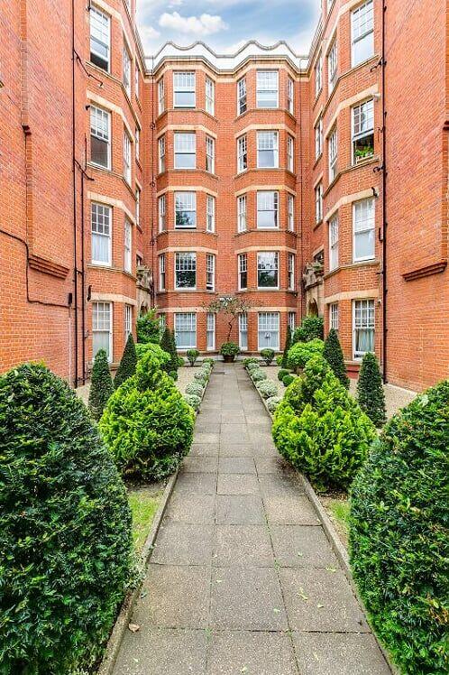 Apartment in London - More