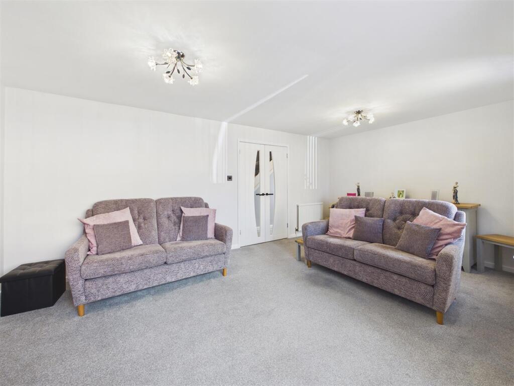 Sheards Close, Dronfield Woodhouse, Dronfield - View 4