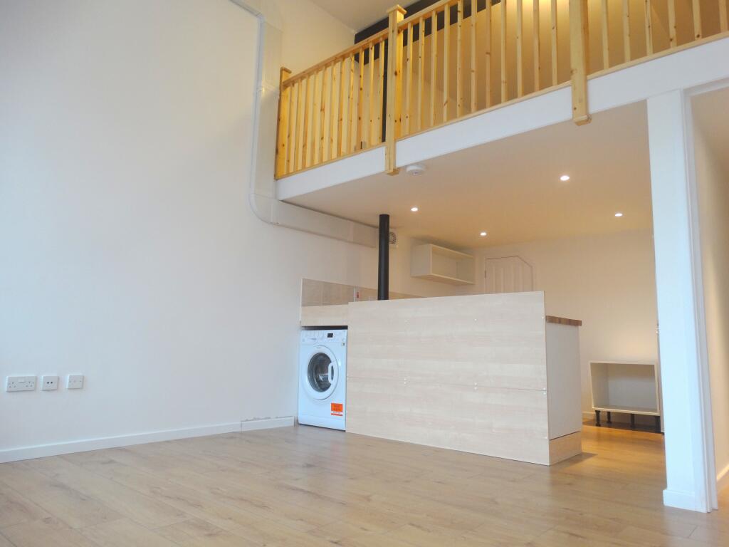 Main image of property: Silks Way, Braintree