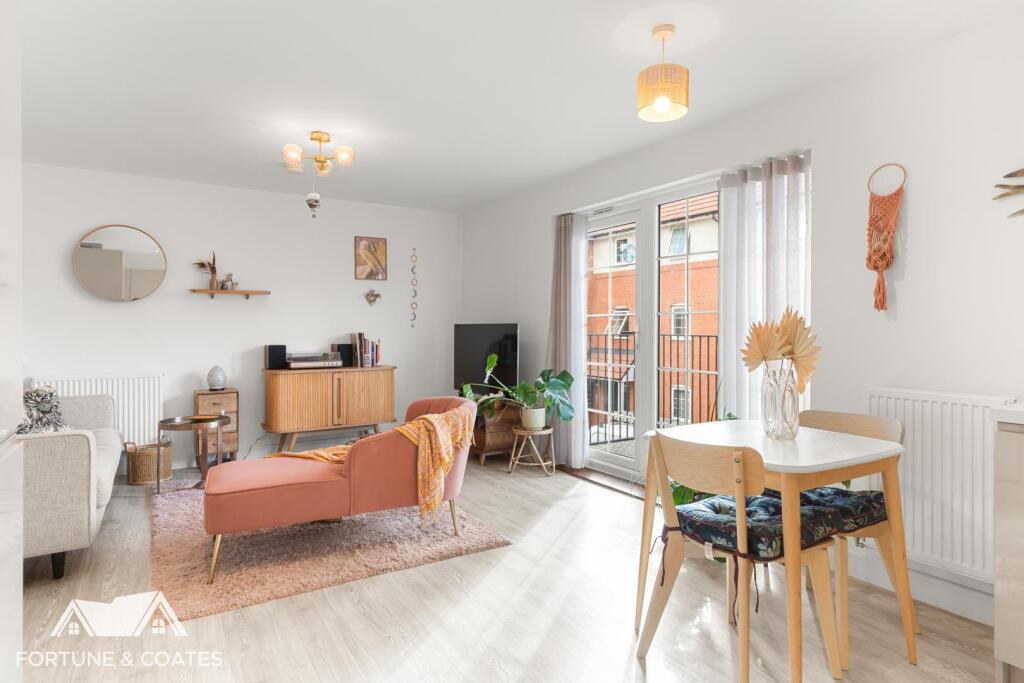 Apartment in Chelmsford - View 4