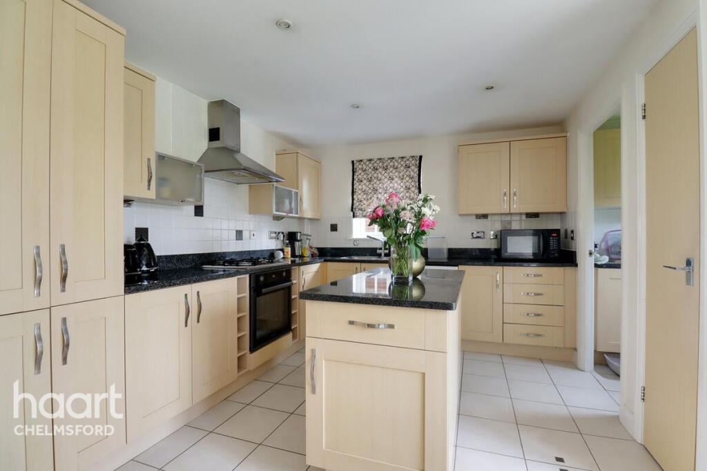 House in Chelmsford, Great Baddow - View 5