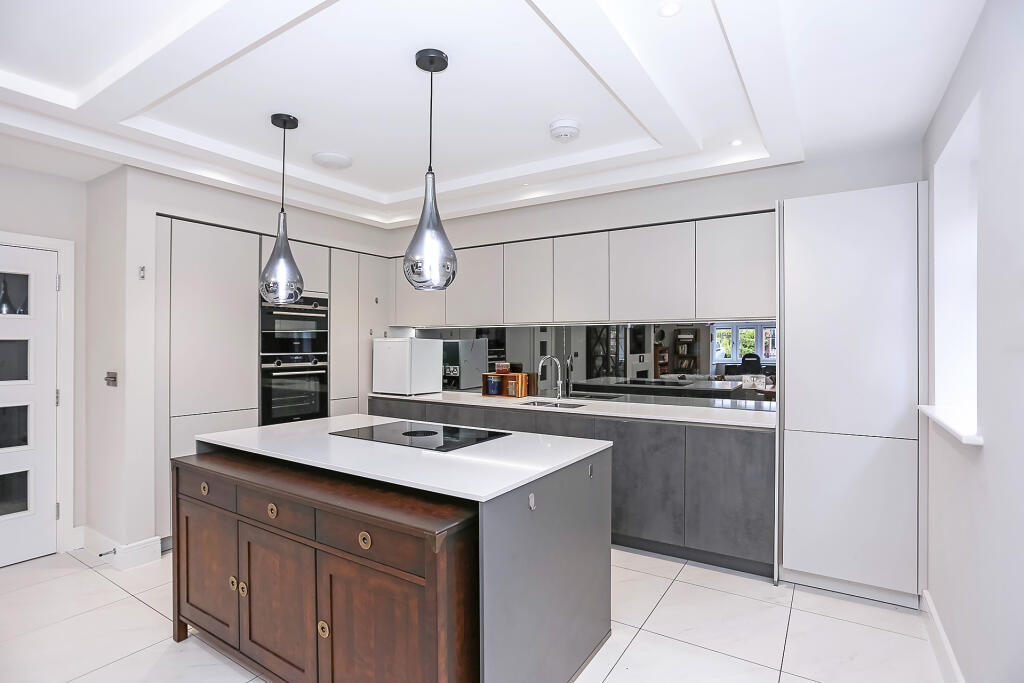 Additional image 8 of Whitegates, 334 Warwick Road, Solihull