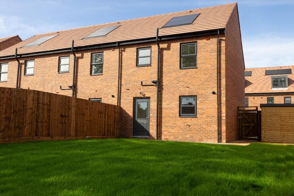 House in Nottingham - View 2