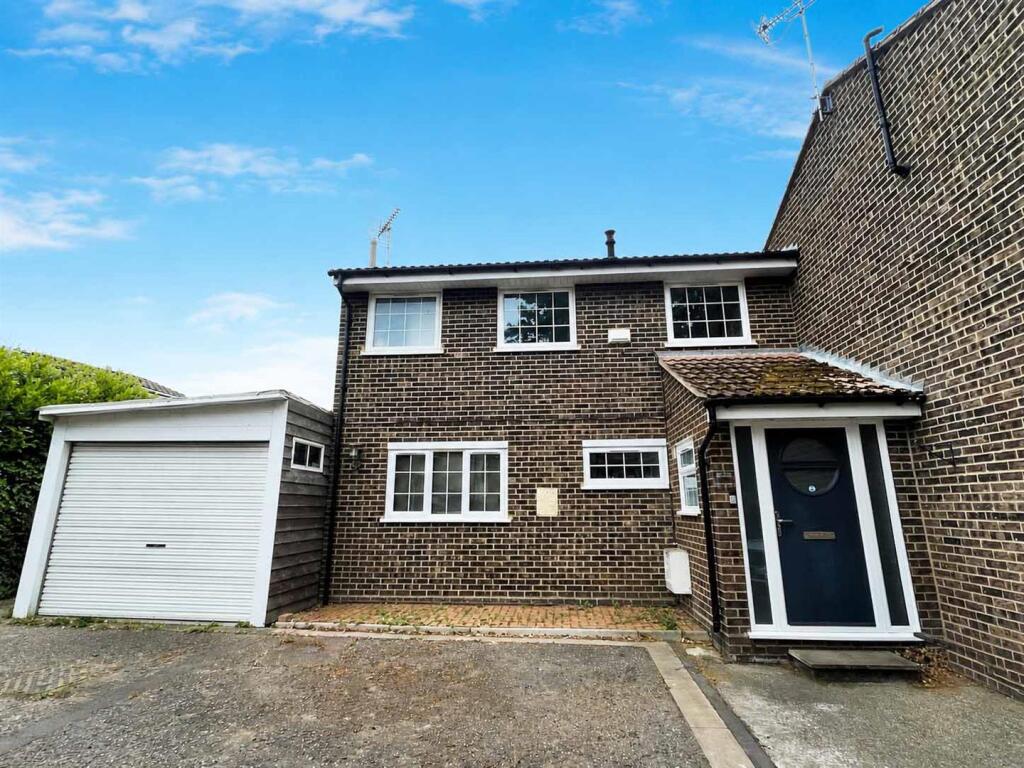 Main image of property: Violet Close, Springfield, Chelmsford