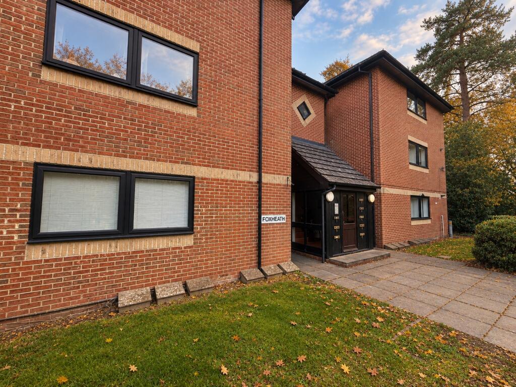 Main image of property: Wayland Close, Bracknell, Berkshire, RG12