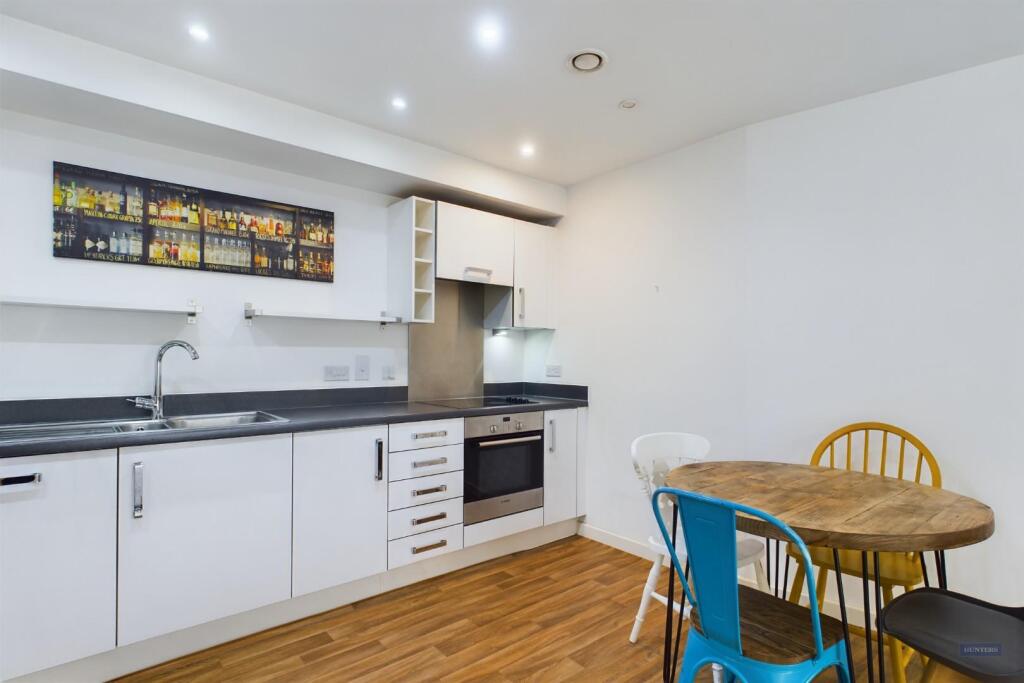 Apartment in Southampton, Chapel, St Mary's - View 5