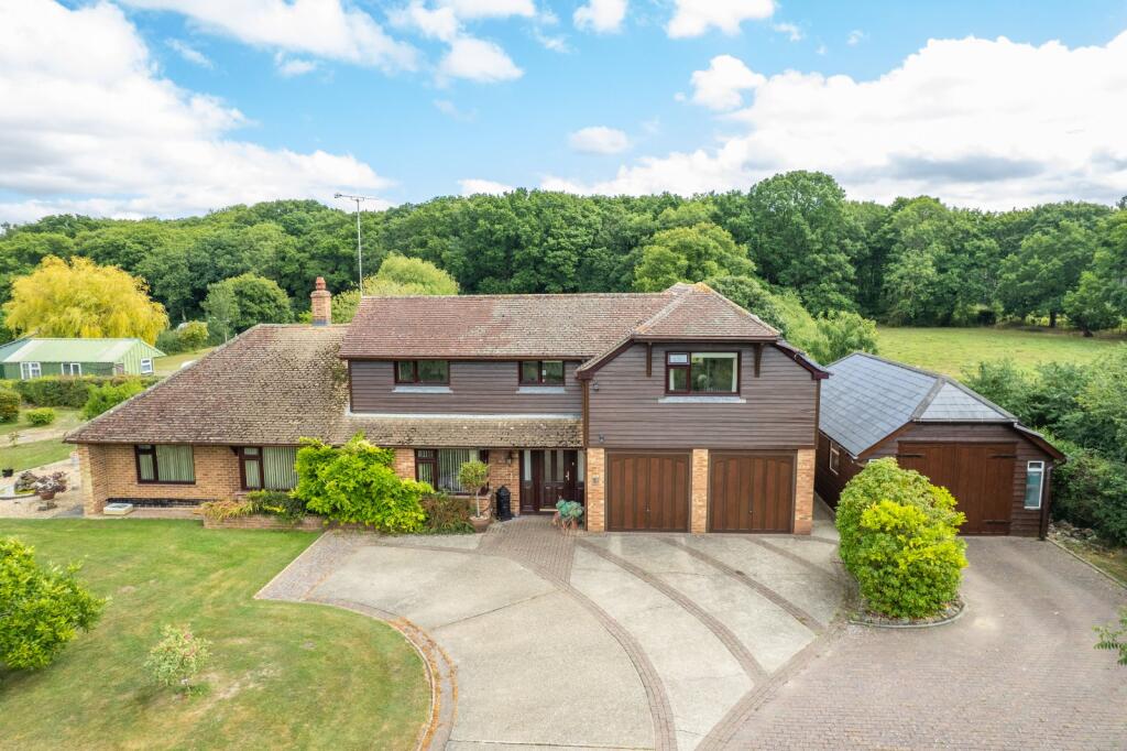 5-bed detached on Braggs Lane, Herne Bay, CT6, £1,200,000