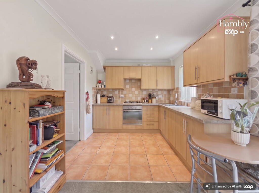 House in Newport, Risca West - More