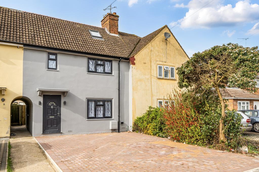 Main image of property: More Avenue, Aylesbury, HP21