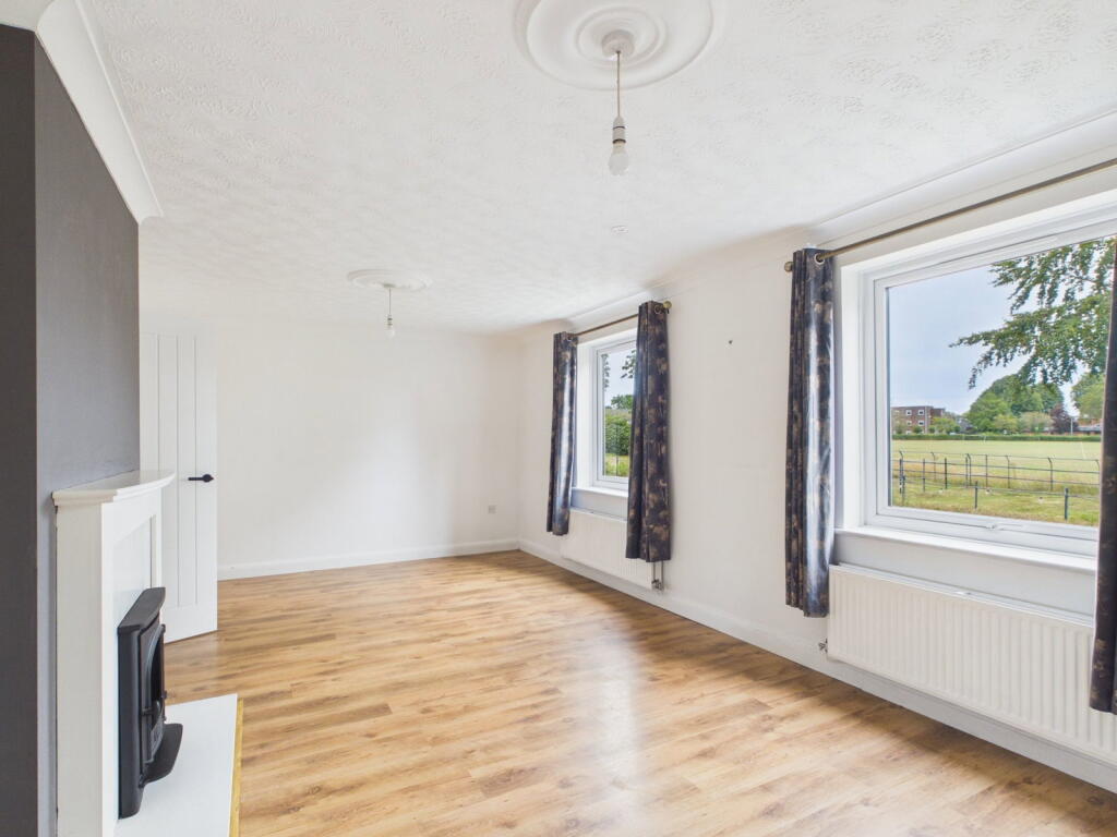 House in East Suffolk, Framlingham - View 2