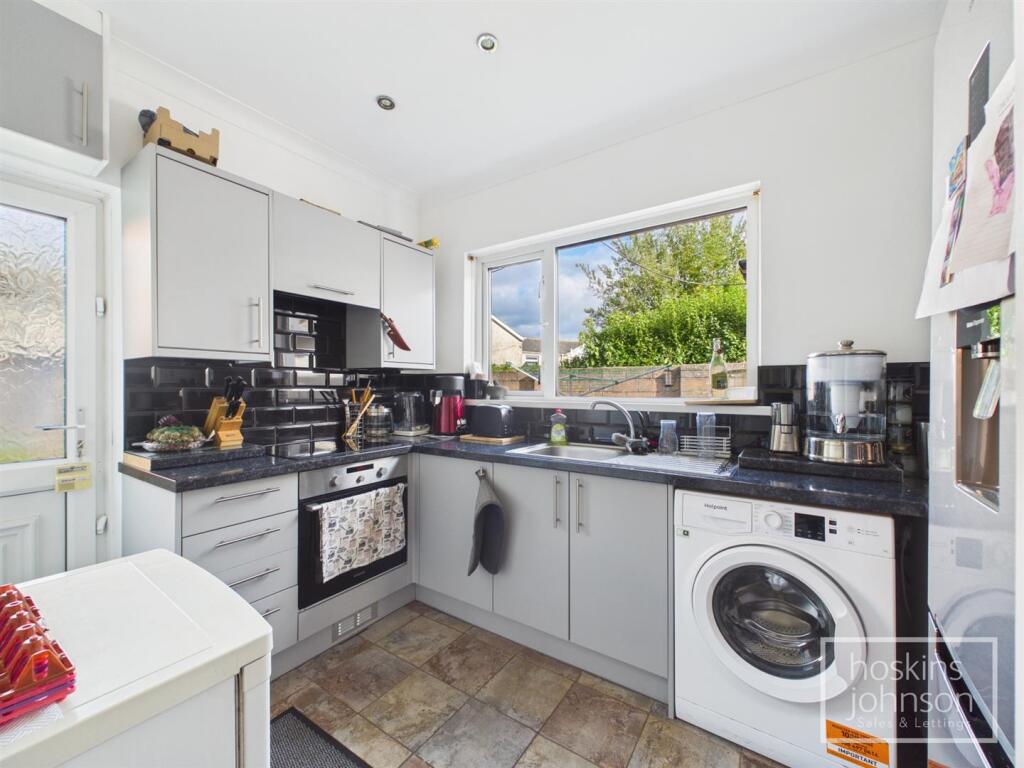 Barry Road, Pwllgwaun, Pontypridd photo 4