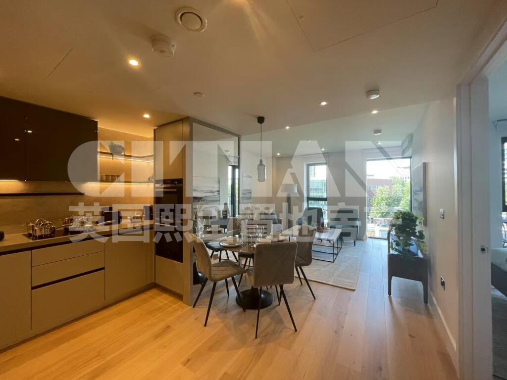 Apartment in London - View 3