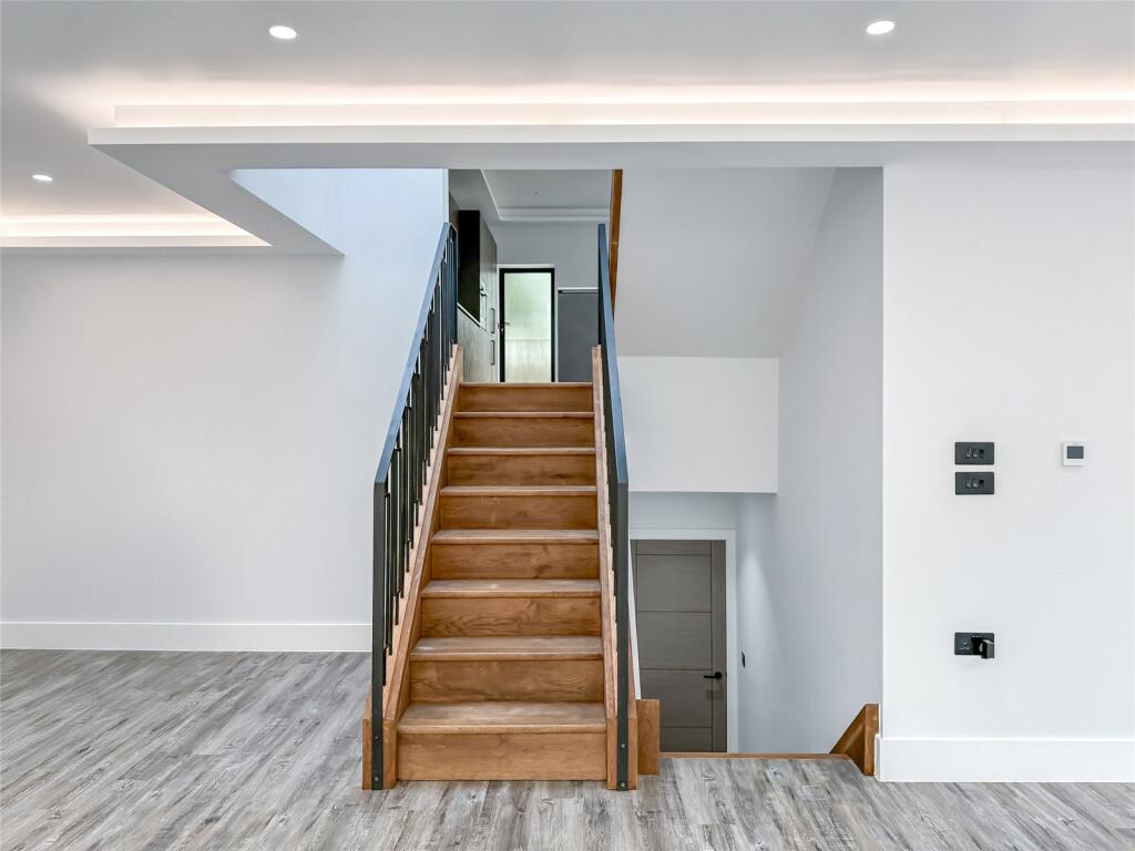 Additional image 17 of Wells Close, Harpenden, Hertfordshire, AL5
