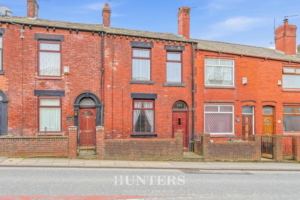 Main image of property: Oldham Road, Middleton, Manchester