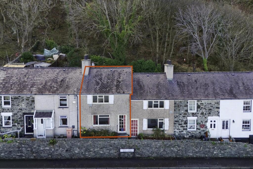 Main image of property: No 9 Crimea Terrace, Penmaenmawr, Conwy LL34 6NL