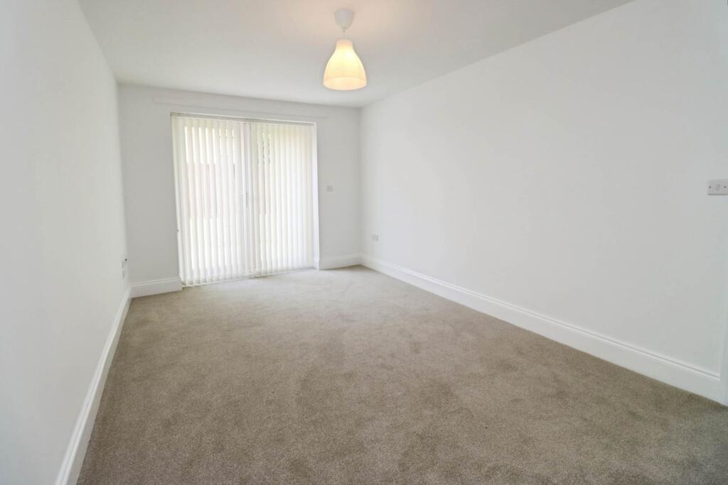 House in Wirral, Liverpool City Region - More