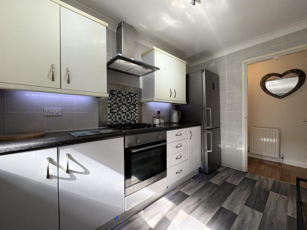 Main image of property: Surrey Bells, 71 Surrey Road