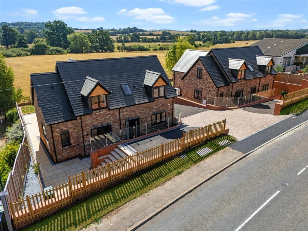 Additional image 40 of 2, Wells Cottage, Wootton Wawen, B95