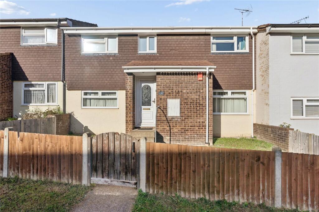 3-bed terraced on Berkshire Close, Chatham, Kent, ME5, £300,000